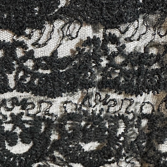 Women’s longsleeve sweater. - Picture 3 of 7